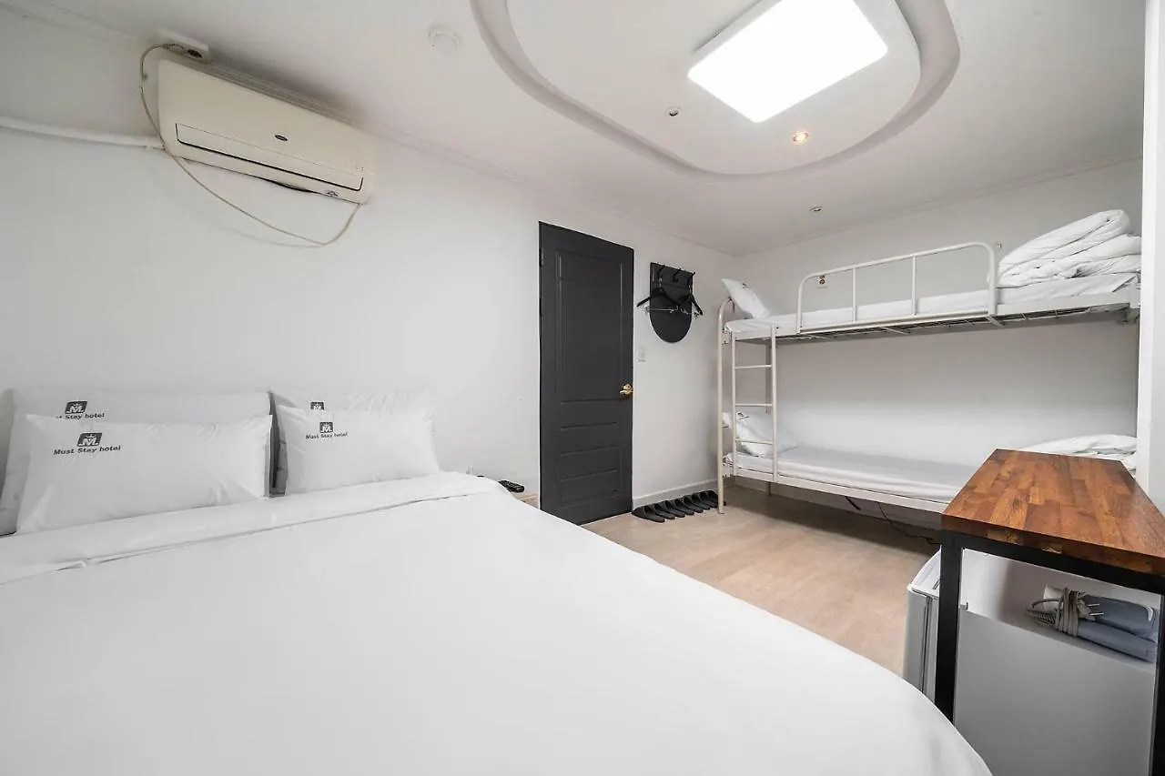 Must Stay Hotel location