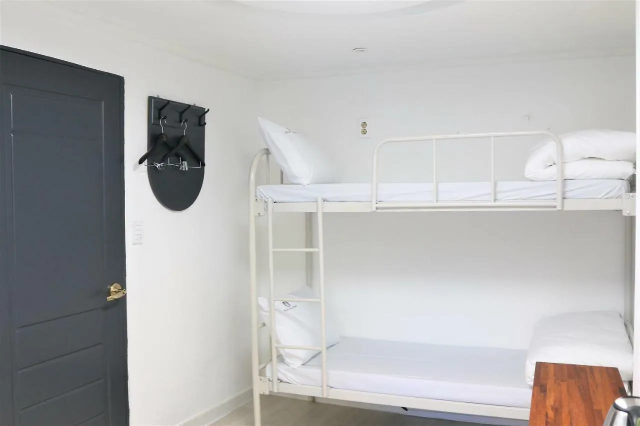 Must Stay Hotel Seoul 2*,  South Korea